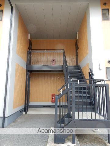 エントピア小山Aの玄関写真