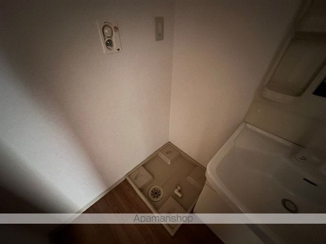 イー・ウエストの内装写真
