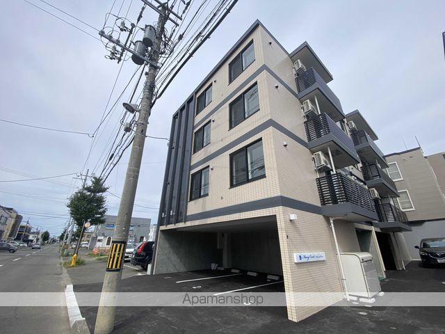 メニーズコート元町北の外観写真