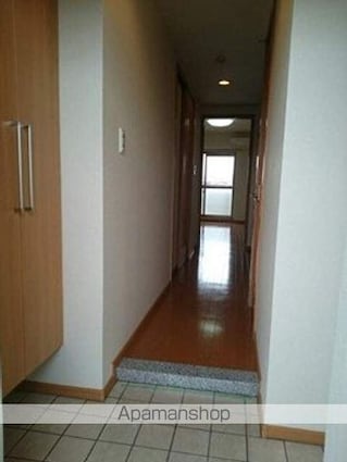 モデラート[1K/30.96m2]の玄関