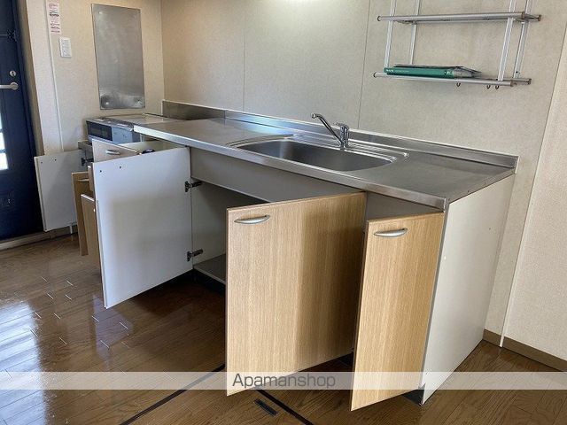 ロイヤルガーデン堀之内 Bの内装写真