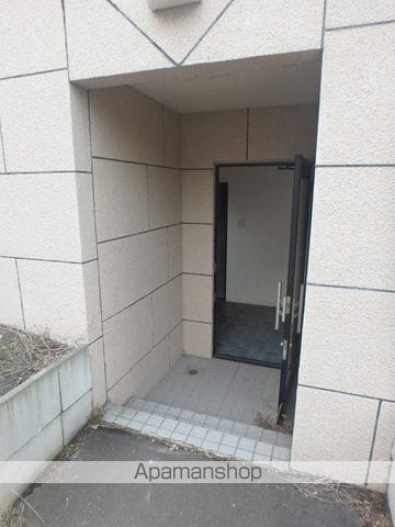 グランフォルム南円山の玄関写真
