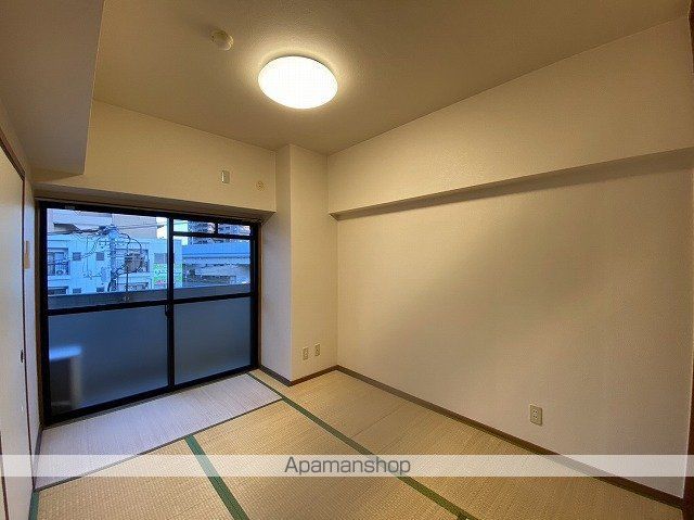 コースト・川端の内装写真