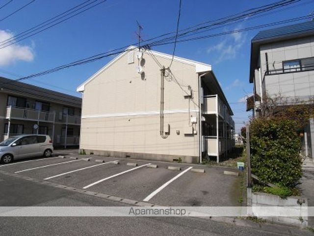 マイ・ファミールIIの外観写真