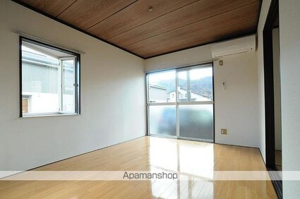 イツミハウスＥ棟[2K/43m2]のリビング・居間