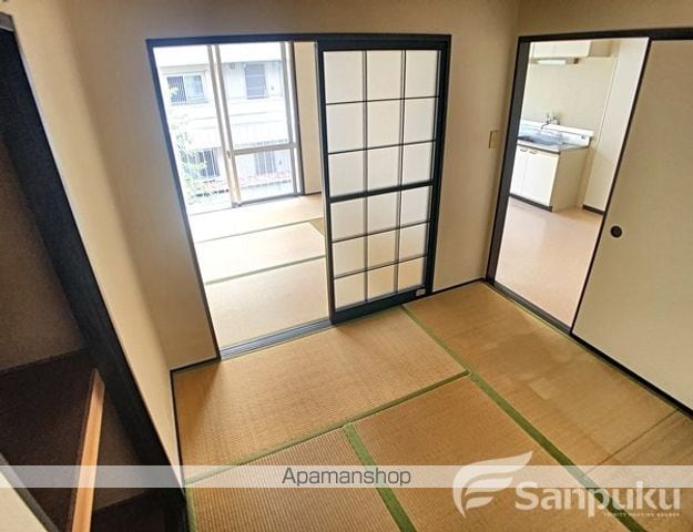 タウニィ石手の内装写真