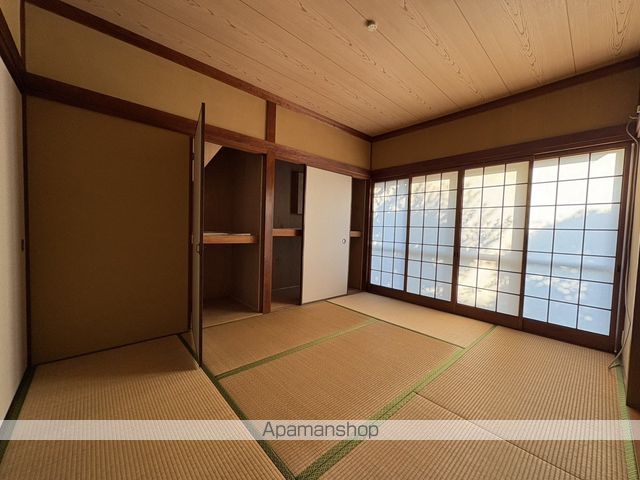 岡山市南区 2階建 築57年の内装写真