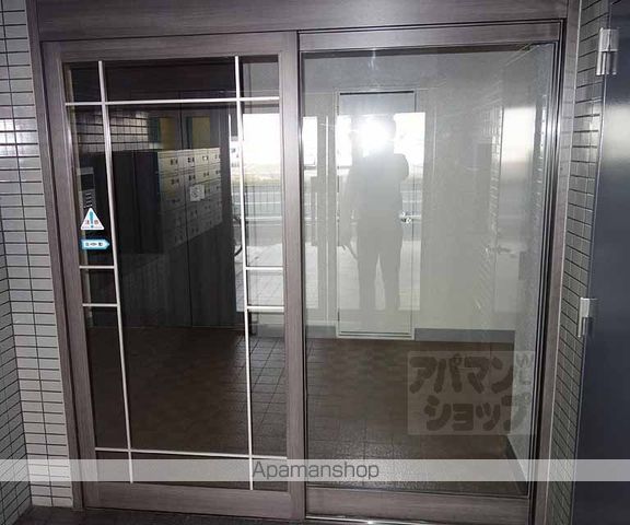 グランドール桂川畔の玄関写真