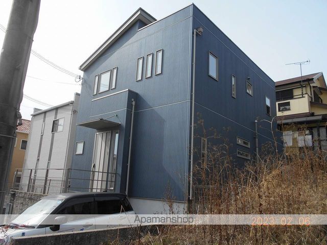 阪和線 六十谷駅 徒歩27分 2階建 築12年の外観写真