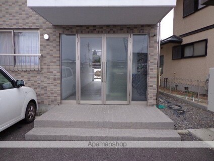 ヴィラ・クレアーレ[2LDK/57.92m2]のエントランス