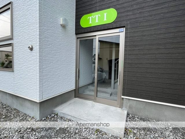 千歳線 千歳駅 徒歩13分 2階建 築7年の玄関写真