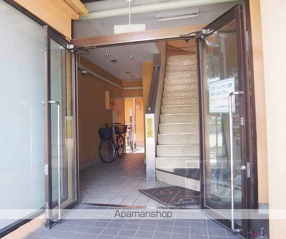 VILLA DI LINNEの玄関写真