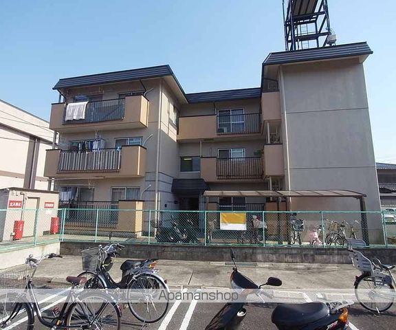 山下マンションの外観写真