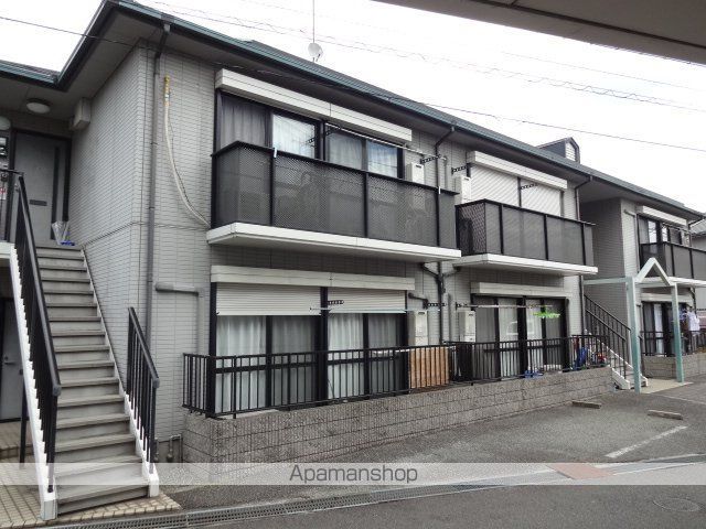 ファミール仁川IIIの外観写真