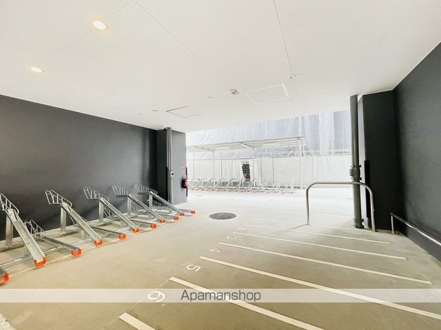 アドバンス名古屋アウリィの玄関写真