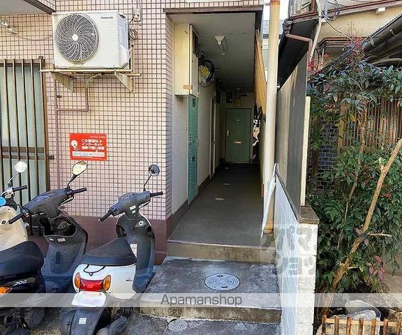 コーポ東代の玄関写真