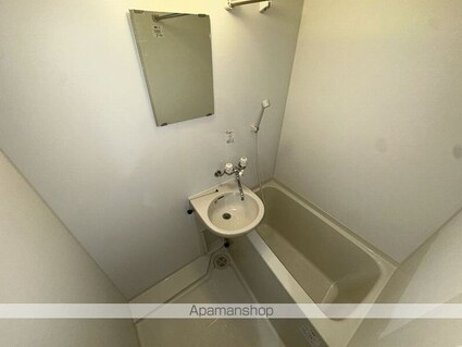 レオネクストプリンシパル中野[1K/25.34m2]のバス