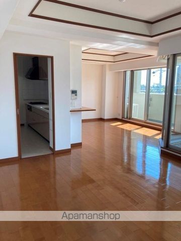 名次町ロジュマンの内装写真