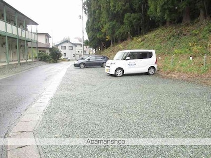 サンパレス黒澤Ｂ[2DK/41.4m2]の駐車場2