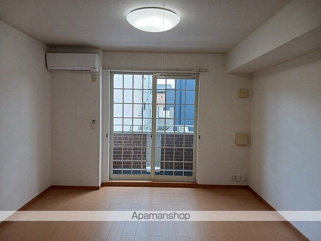 パ-クリバ-サイドの内装写真