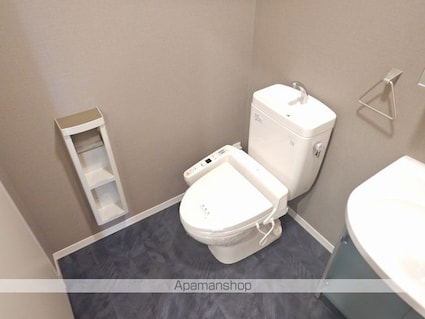 徳島県徳島市末広３丁目[1K/28.21m2]のトイレ