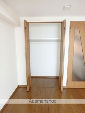 グリフィン新横浜・参番館の内装写真