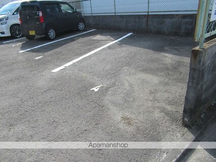 和歌山県和歌山市中之島[3LDK/93.25m2]の駐車場