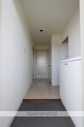 百石ハイツ[3LDK/68.25m2]の玄関