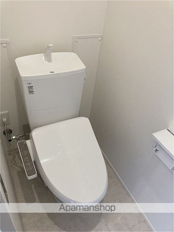 レジリエントIIの内装写真