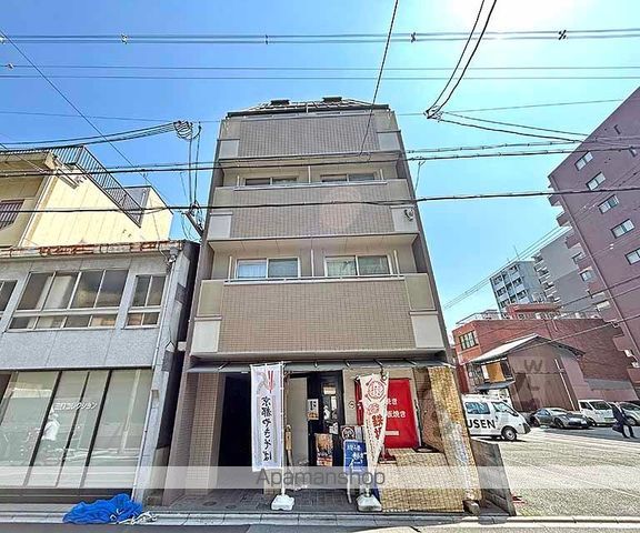 バインオークノチェの外観写真