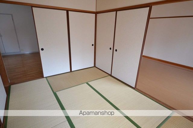 エステート谷山A棟の内装写真