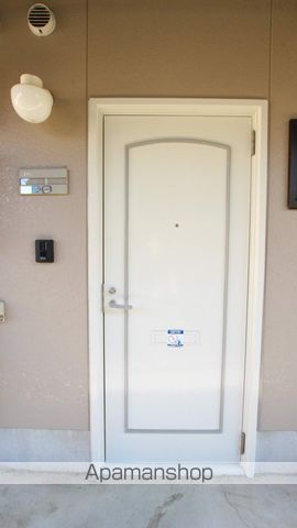 シャルム国分寺台の玄関写真