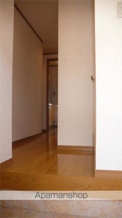 ヴィラージュ志伊[1R/25.67m2]の玄関