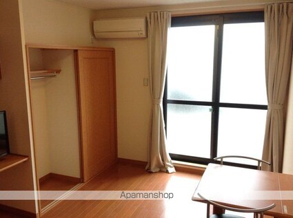 レオパレスタウンコート竜王[1K/23.18m2]の玄関