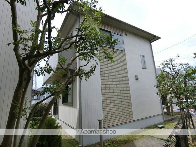FIELD ONE APARTMENTSの外観写真