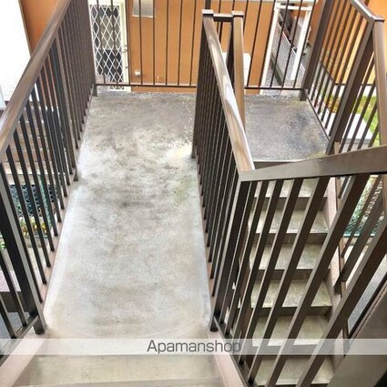 ルミネス瀬田[2K/40m2]のエントランス2