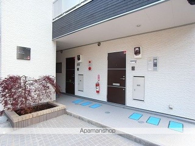 リブリ・アイレクスの玄関写真