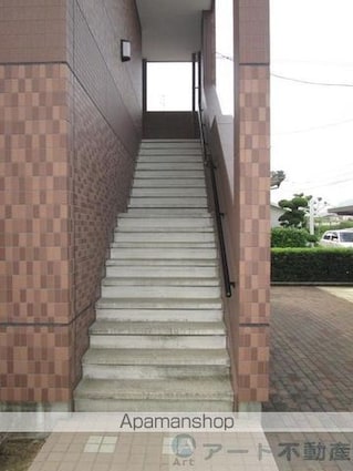 メゾン・ド・ピア[1K/28.56m2]のエントランス