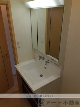 ＤＯＮＤＡハイツ[1LDK/42.06m2]の洗面所