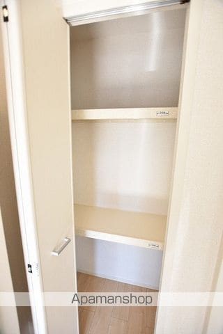サイド Vの内装写真