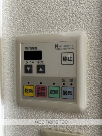 ミッションデルタの内装写真