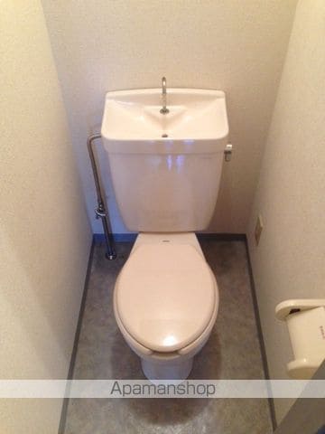 ファルマドゥサカイの内装写真