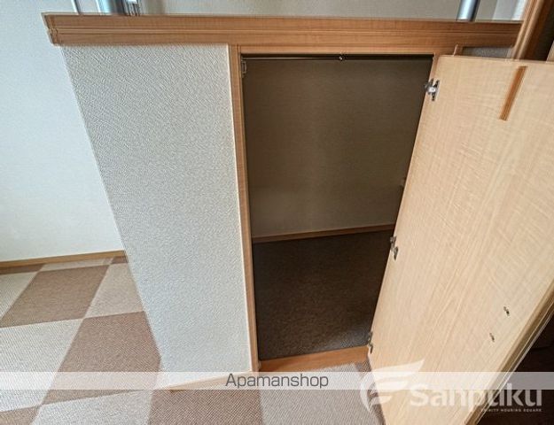 レオパレス雄新ひまわりの内装写真