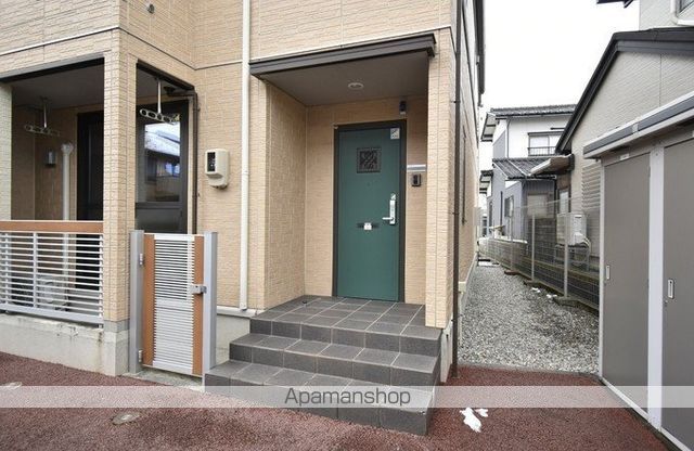 アプリコート A棟の玄関写真