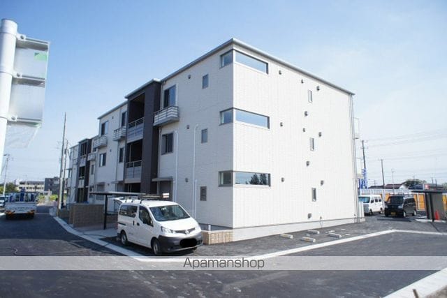 ロハス ルームズ更級の外観写真