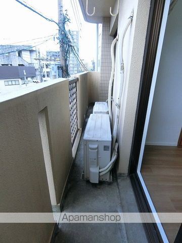 アトモビルの内装写真