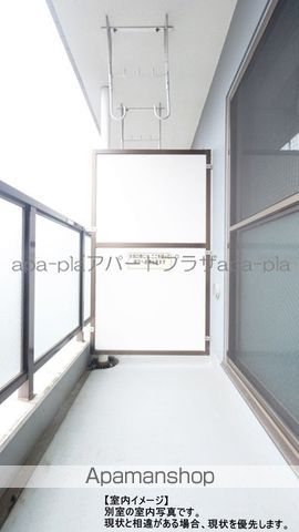ピッコロモンドの内装写真