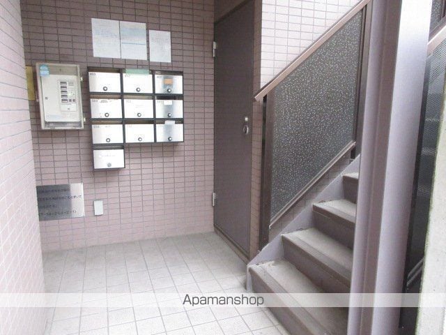 【川崎市中原区上新城のマンションの写真】