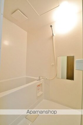 岡山県岡山市北区島田本町１丁目[1K/26.5m2]のバス