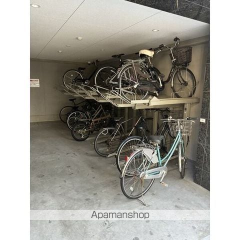 ディアレイシャス大須観音IIIの内装写真
